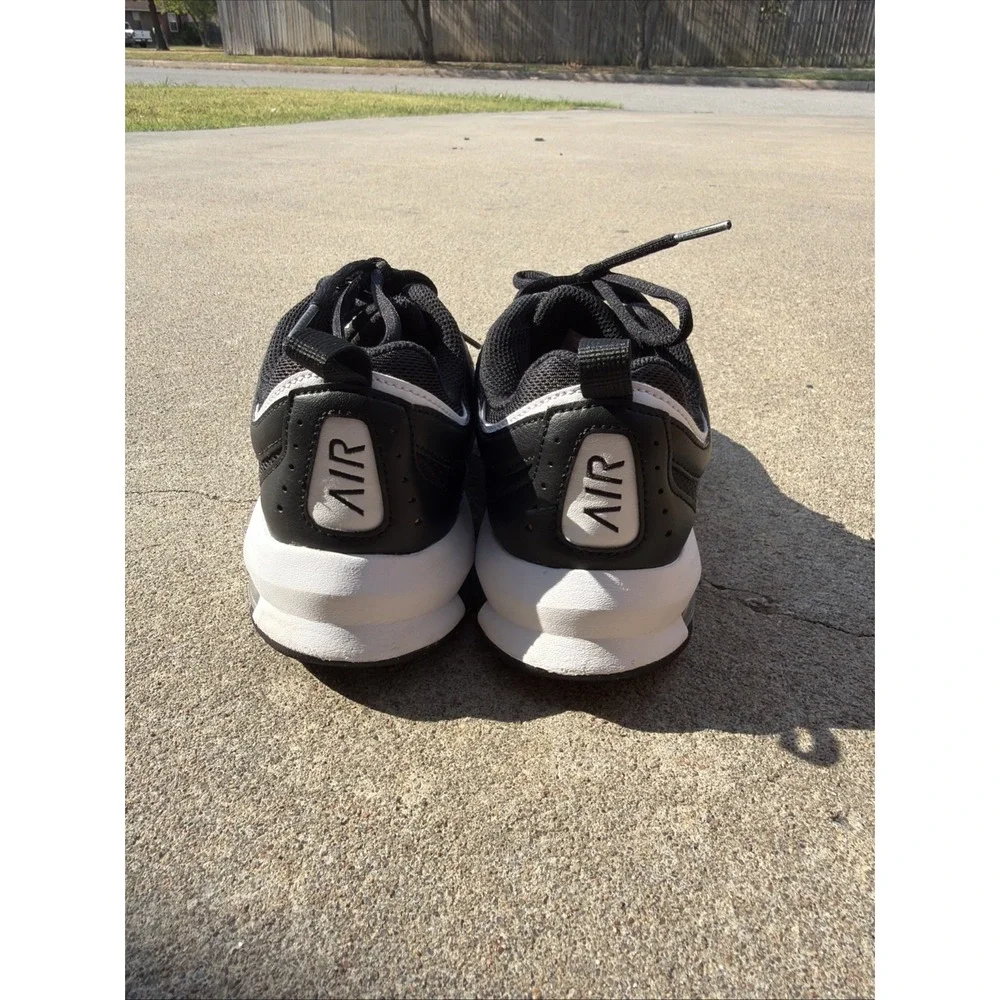 Size 7 - Nike Air Max AP Black White